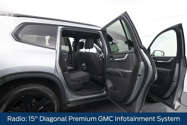 Used 2025 GMC Acadia Elevation w/ Black Edition AWD/4WD image 13