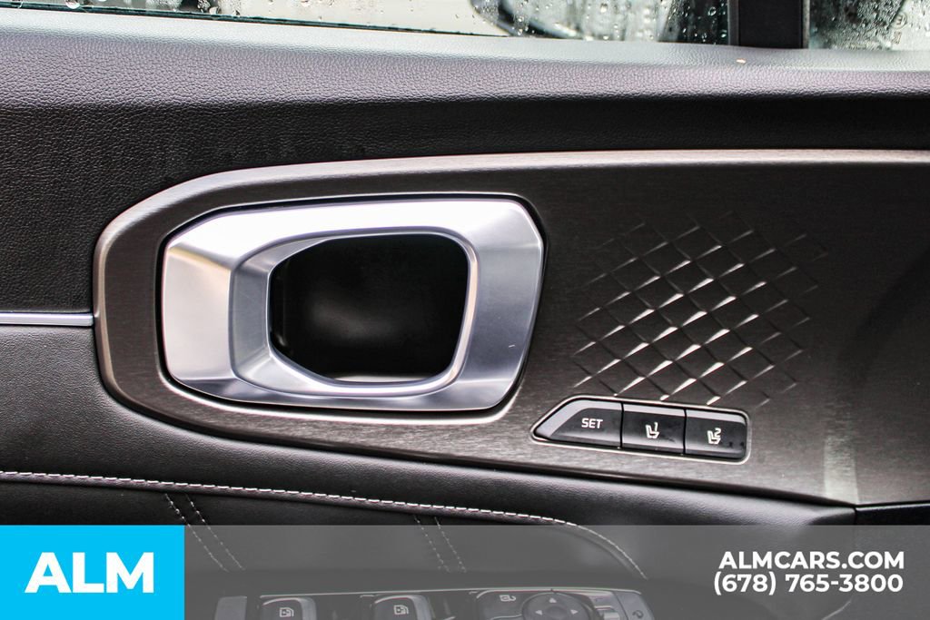 Used 2023 Kia Sorento SX image 42