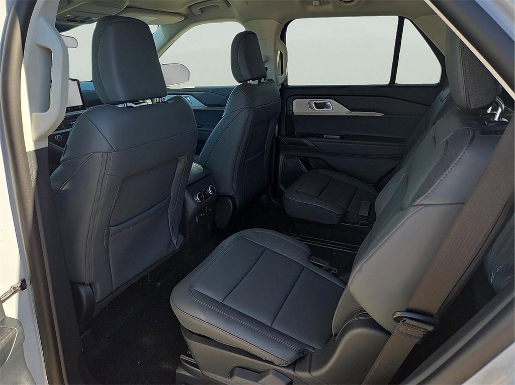 New 2026 Ford Explorer Active image 10