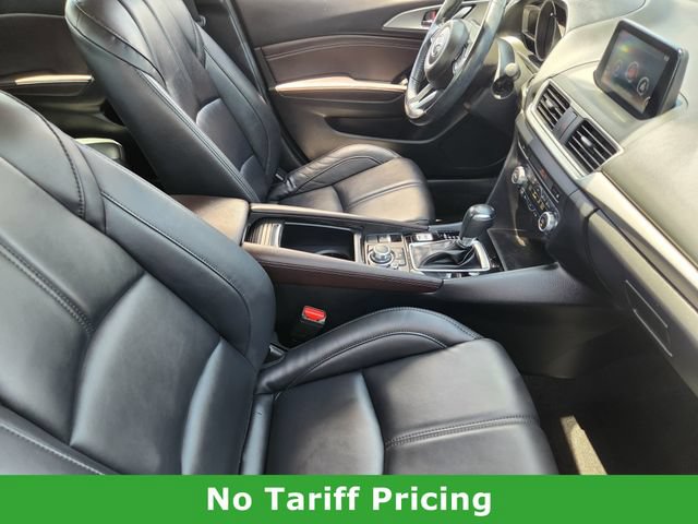 Used 2018 MAZDA MAZDA3 Touring FWD image 13