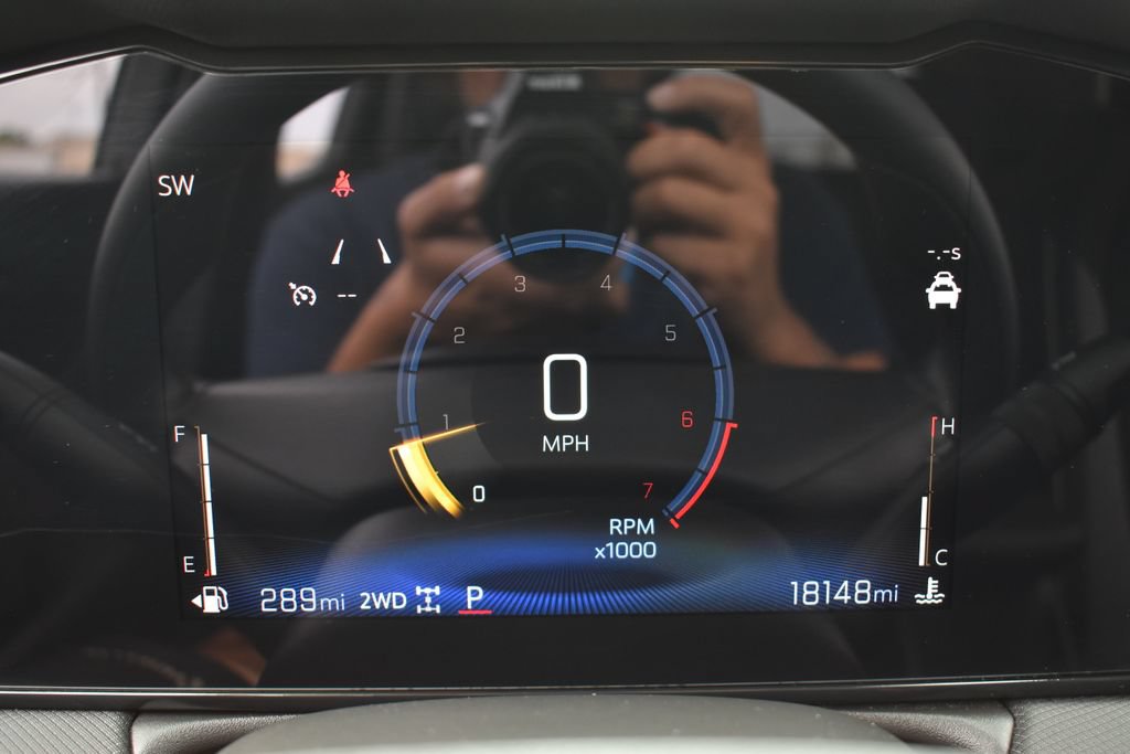 Used 2025 Chevrolet TrailBlazer LT AWD/4WD image 21