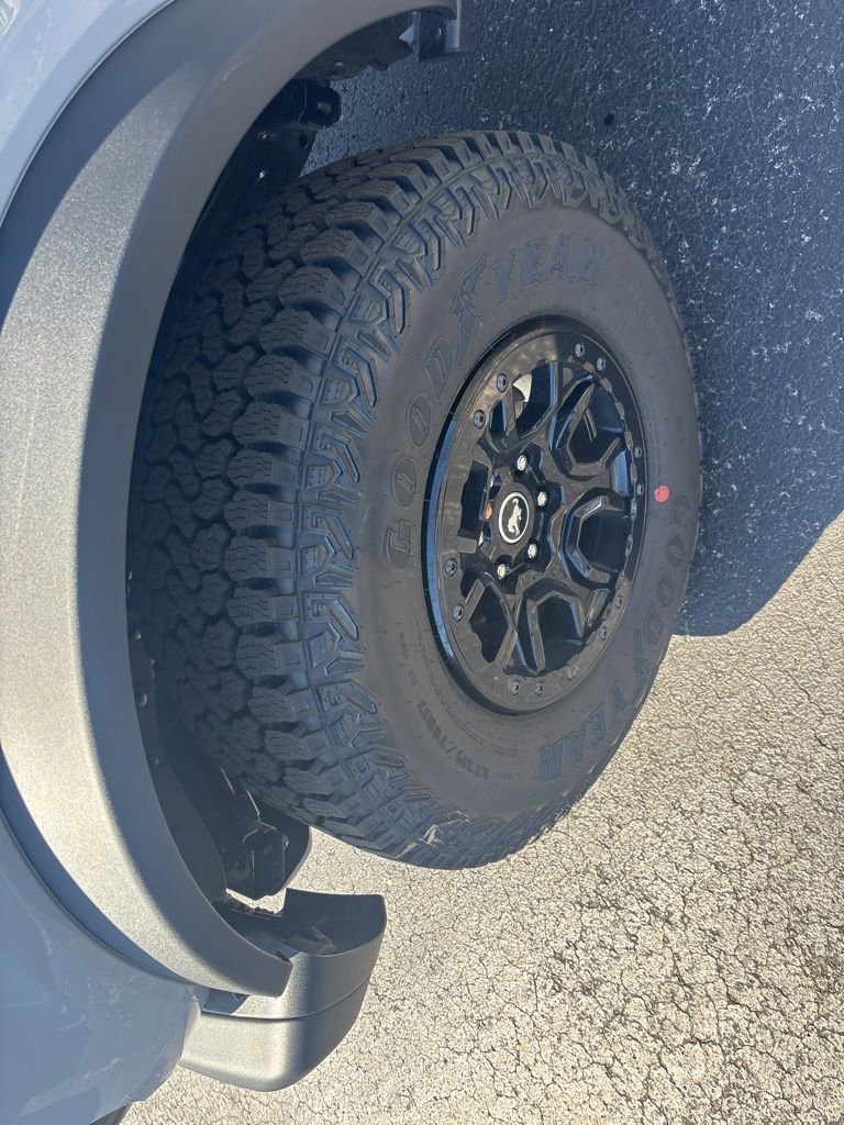 New 2026 Ford Bronco Big Bend w/ Black Diamond Package image 9