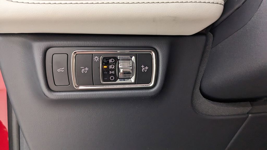 Used 2025 Lincoln Aviator Reserve w/ Luxury Package AWD/4WD image 24