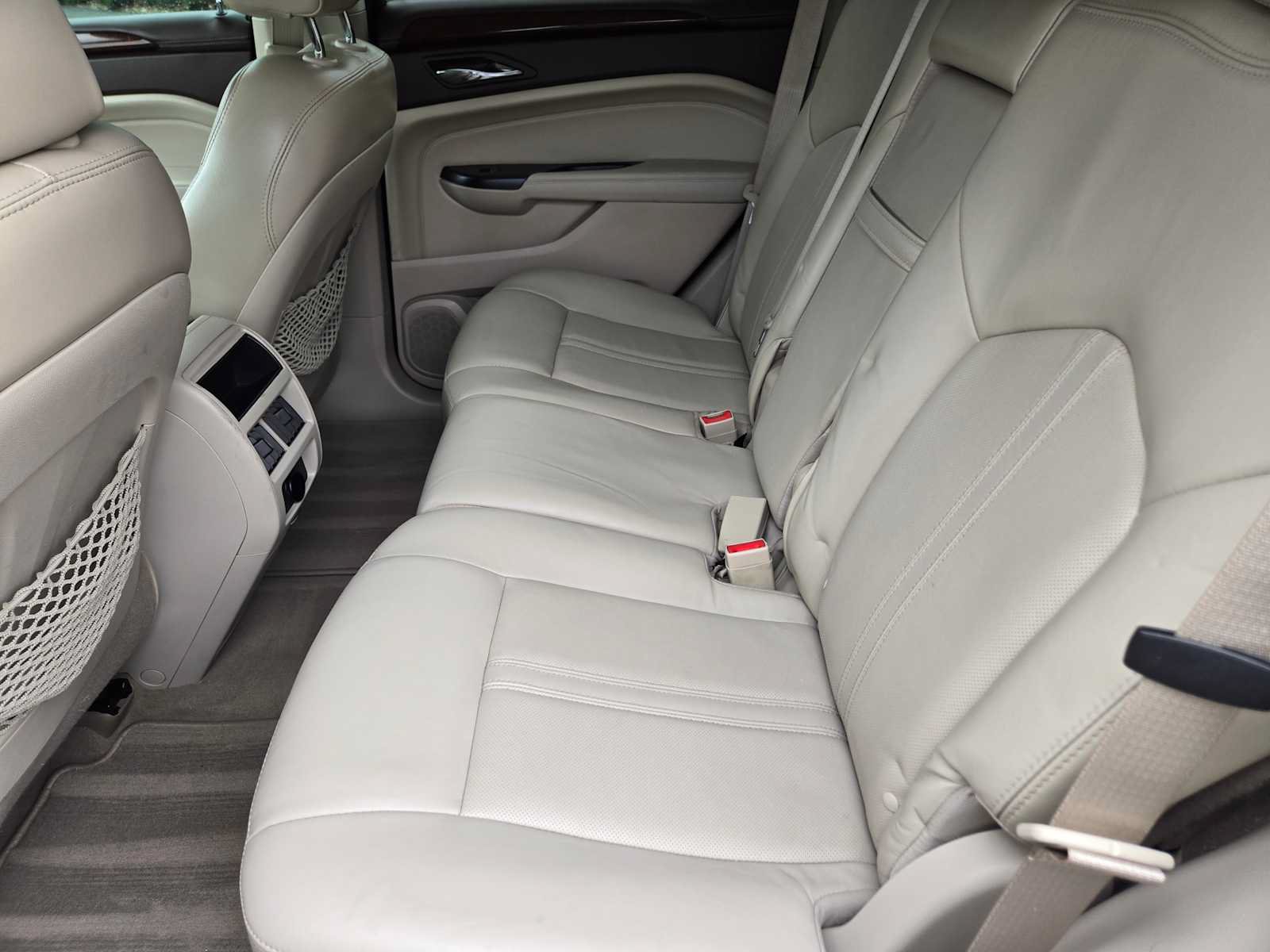 Used 2016 Cadillac SRX Luxury w/ Driver Awareness Package AWD/4WD image 28