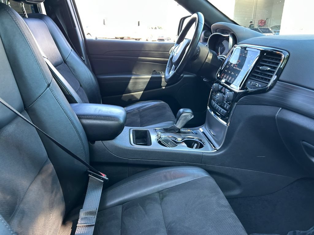 Used 2021 Jeep Grand Cherokee Laredo X AWD/4WD image 30