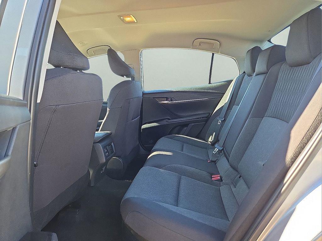Used 2025 Toyota Camry LE image 16