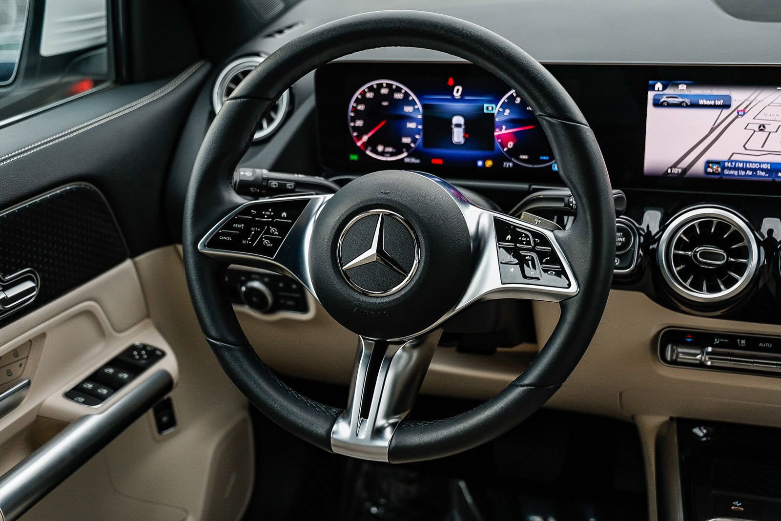 Certified 2025 Mercedes-Benz GLA 250 image 13