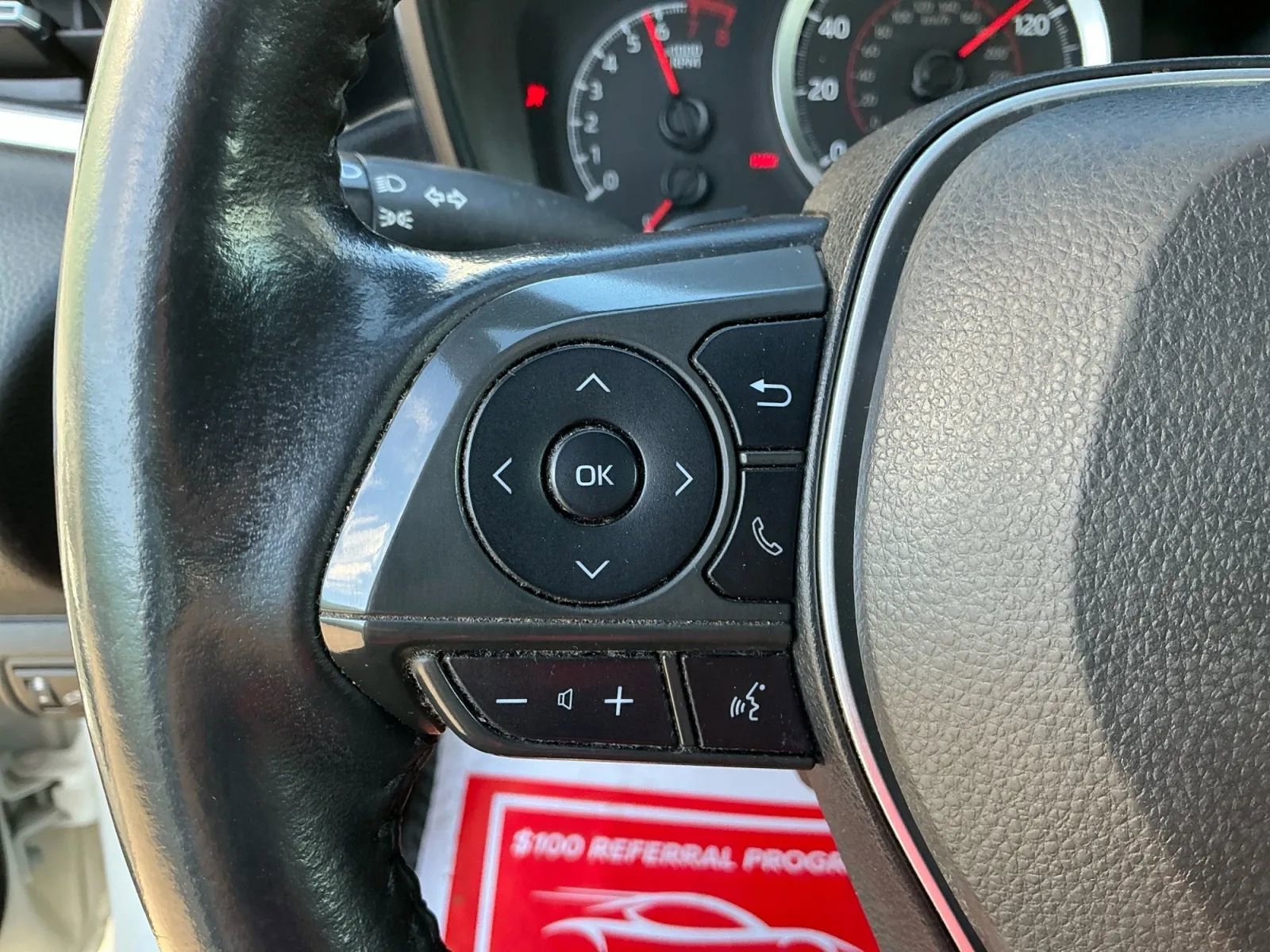 Used 2020 Toyota Corolla SE image 27