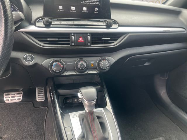 Used 2020 Kia Forte GT image 11