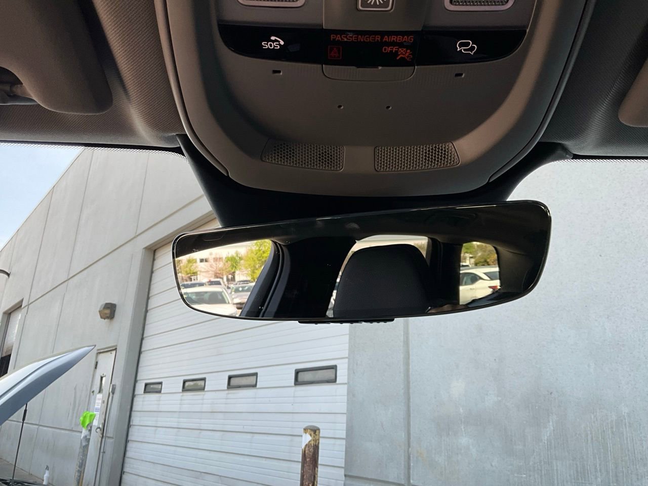 Used 2025 Volvo XC60 B5 Plus w/ Protection Package Premier image 18