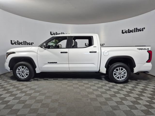 Used 2023 Toyota Tundra SR5 w/ SR5 Convenience Package AWD/4WD image 4