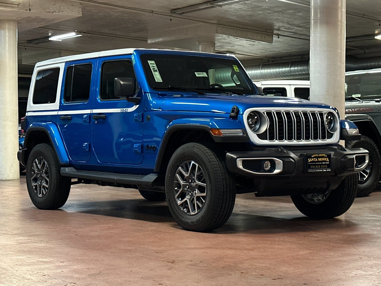 New 2026 Jeep Wrangler Unlimited Sahara w/ Whitecap Package AWD/4WD image 7