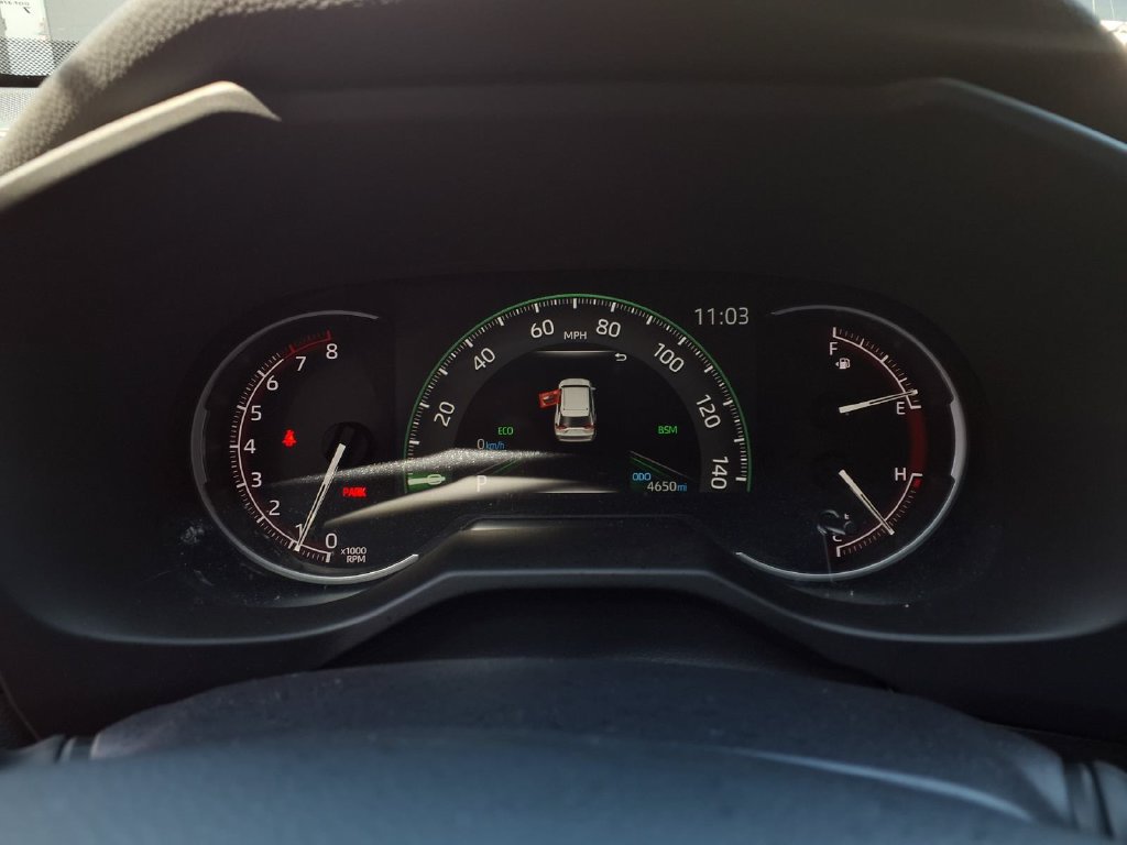 Certified 2025 Toyota RAV4 LE FWD image 16