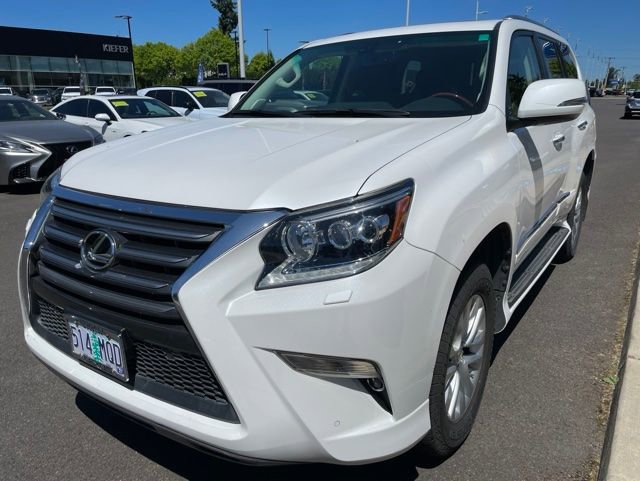 Used 2017 Lexus GX 460 Premium w/ Premium Package AWD/4WD image 4