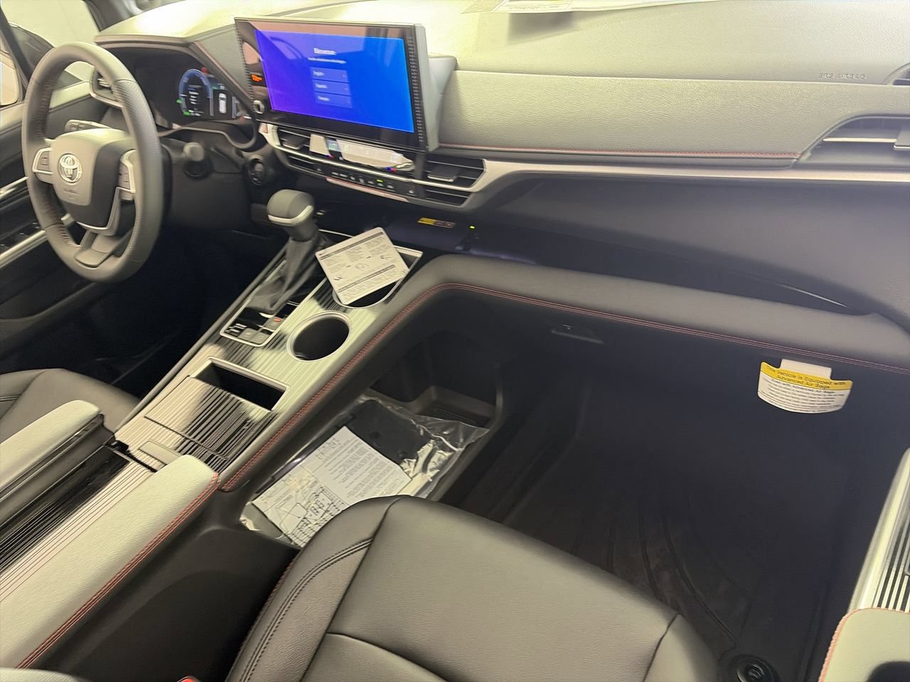 New 2026 Toyota Sienna XSE FWD image 25