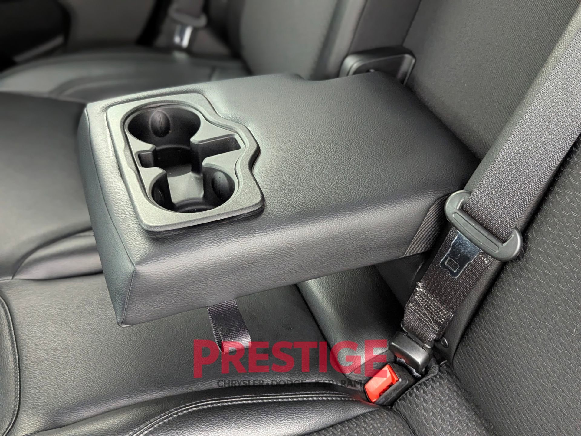 Used 2022 Jeep Compass Altitude image 32