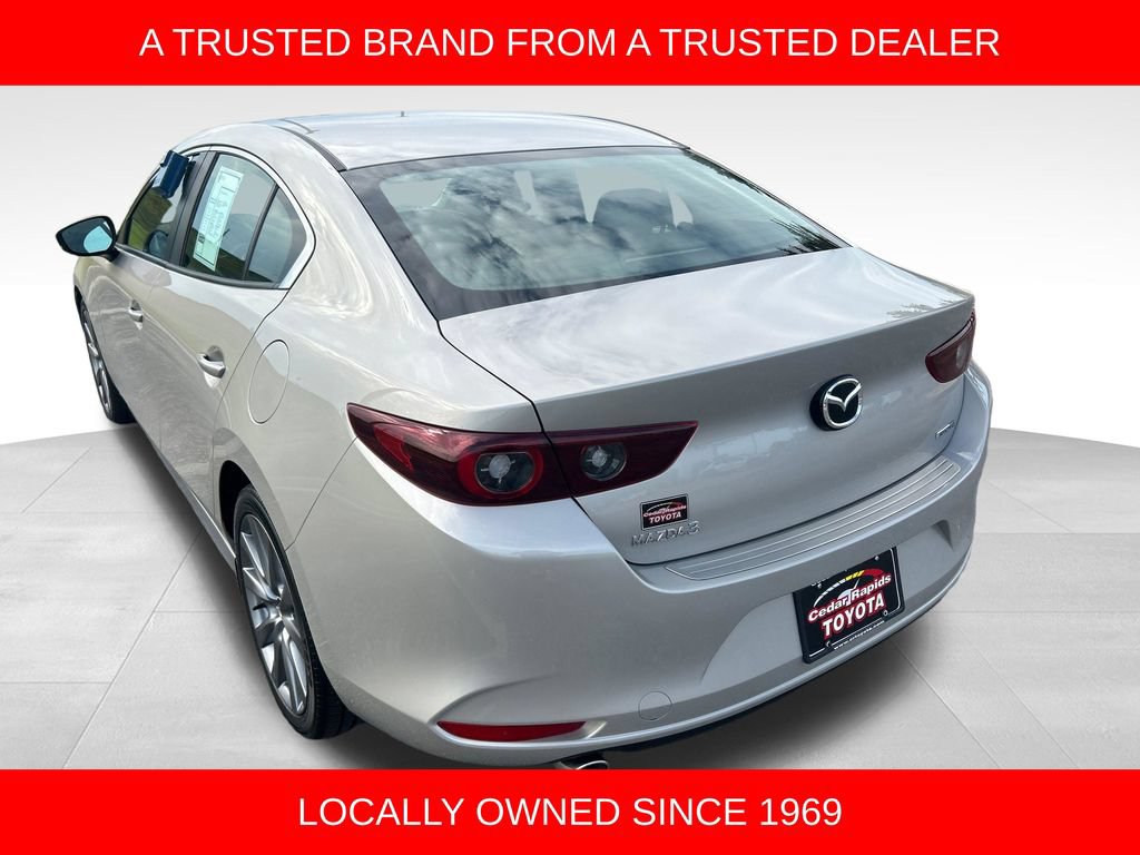 Used 2024 MAZDA MAZDA3 s FWD image 3