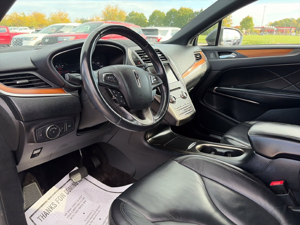 Used 2019 Lincoln MKC Select w/ Select Plus Package FWD image 14