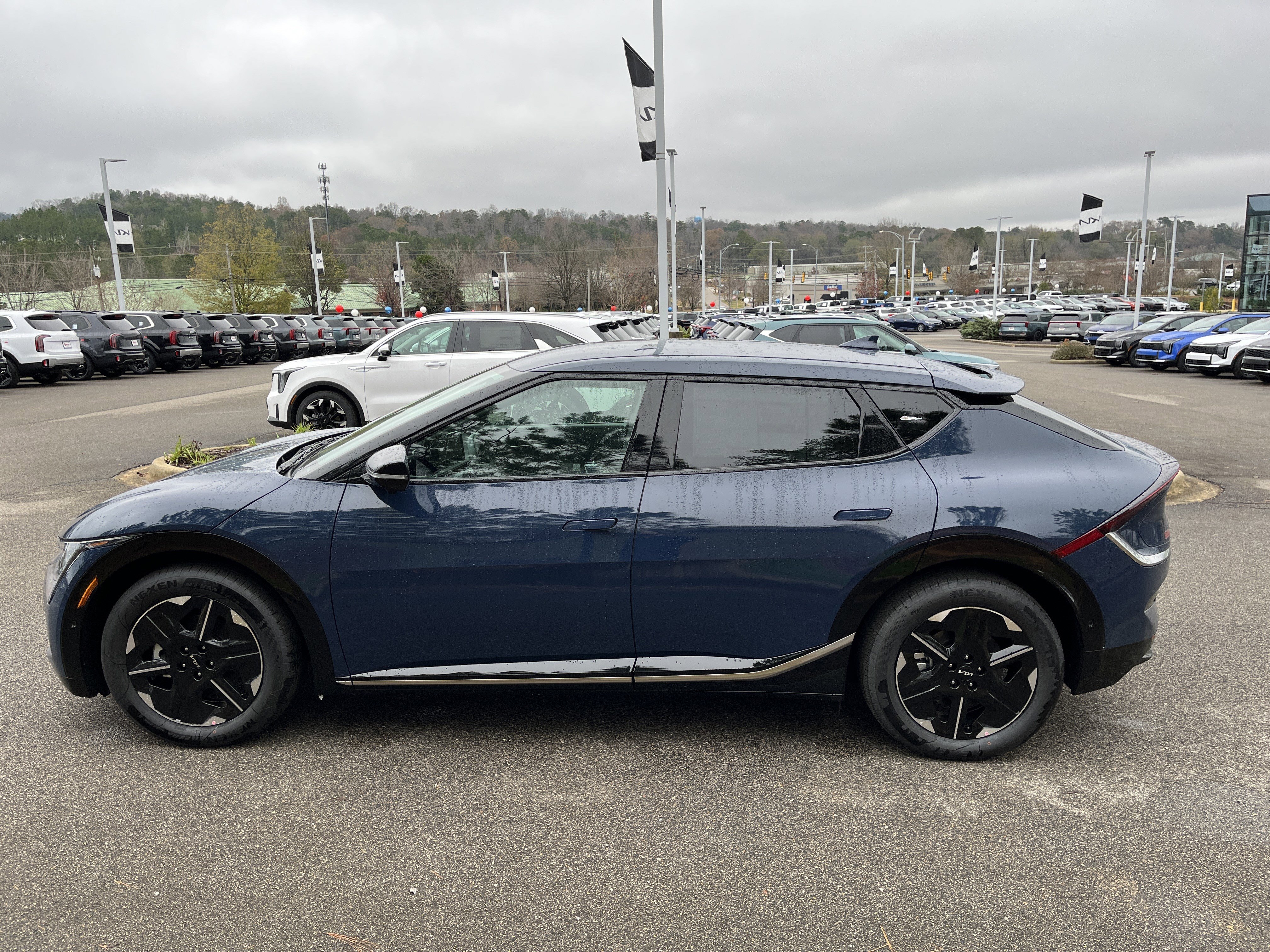 New 2025 Kia EV6 Wind image 29