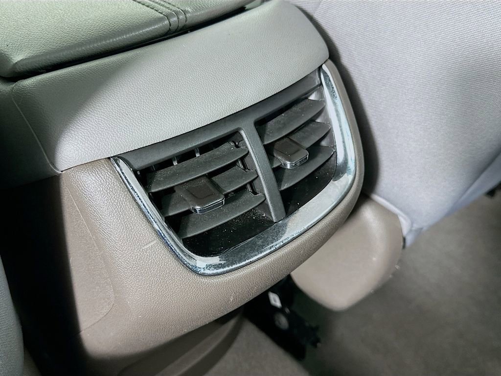 Used 2024 Chevrolet Malibu LT image 31