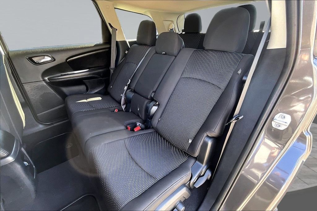 Used 2019 Dodge Journey SE w/ Connectivity Group image 24