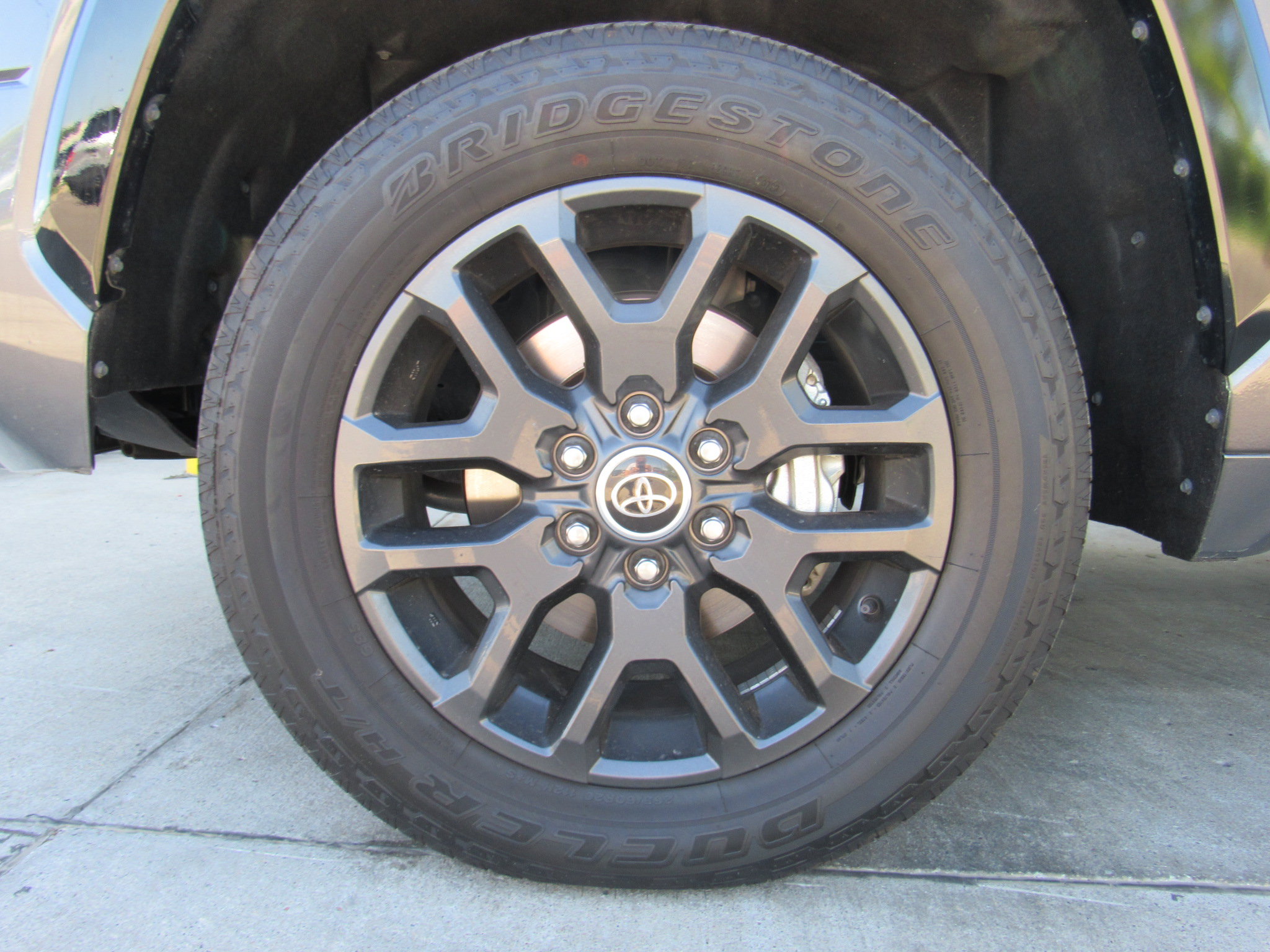 Used 2023 Toyota Tundra Platinum AWD/4WD image 48