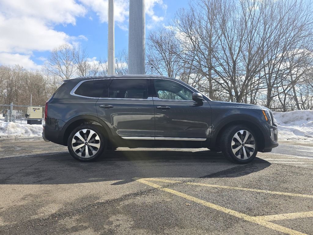 Used 2022 Kia Telluride S image 18