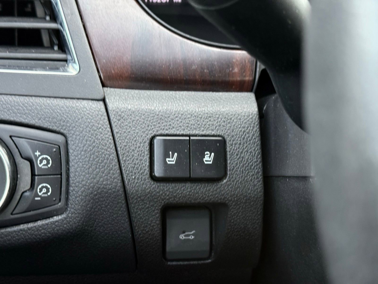 Used 2013 Ford Edge Limited AWD/4WD image 39