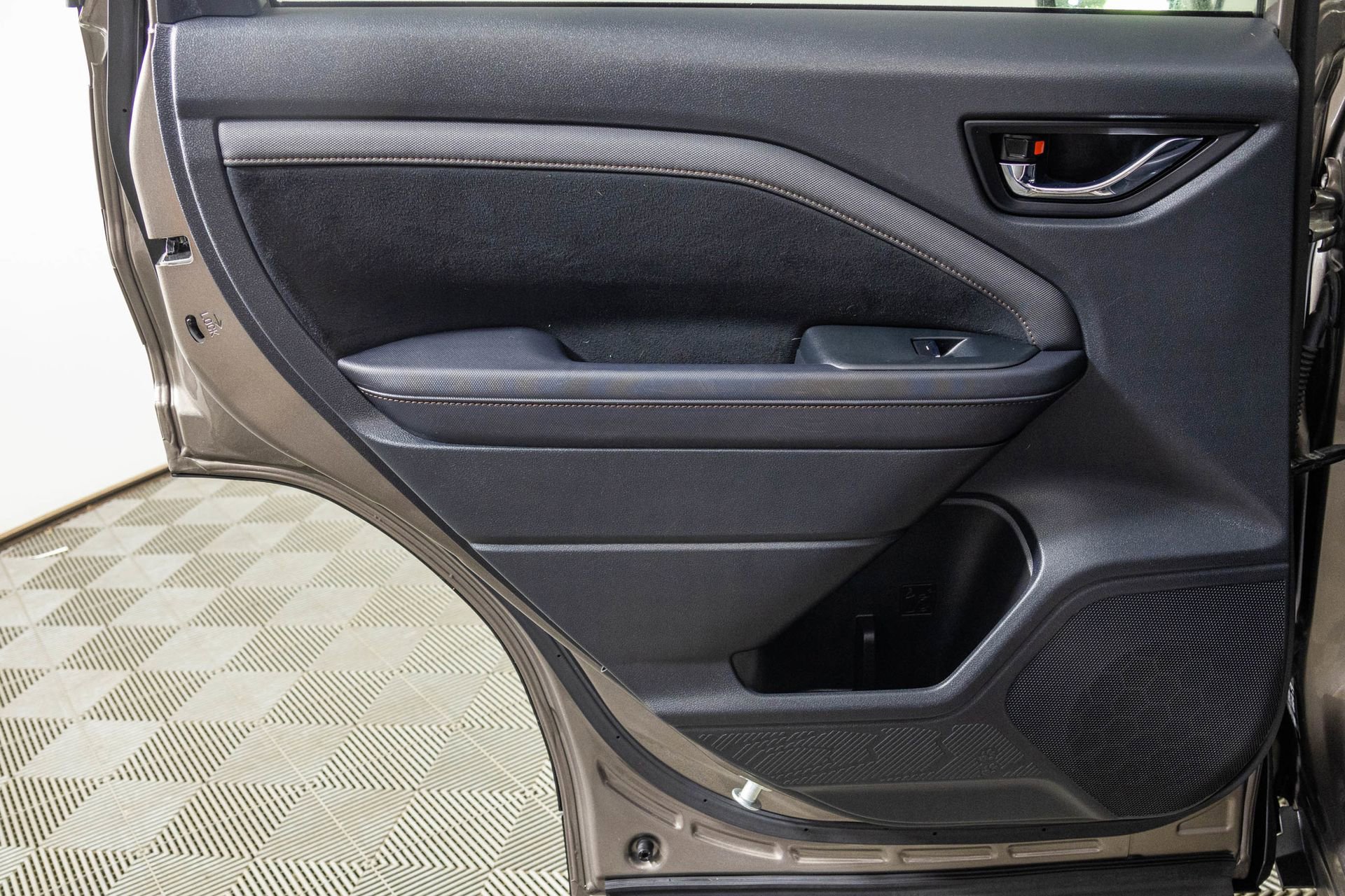 Used 2025 Subaru Forester Touring w/ Popular Package - Touring image 42