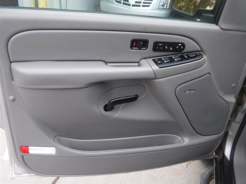 Used 2006 Chevrolet Avalanche Z66 w/ Sun And Sound Package RWD image 14