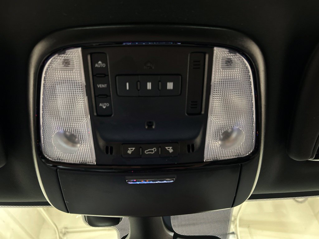 Used 2024 Dodge Durango GT AWD/4WD image 27