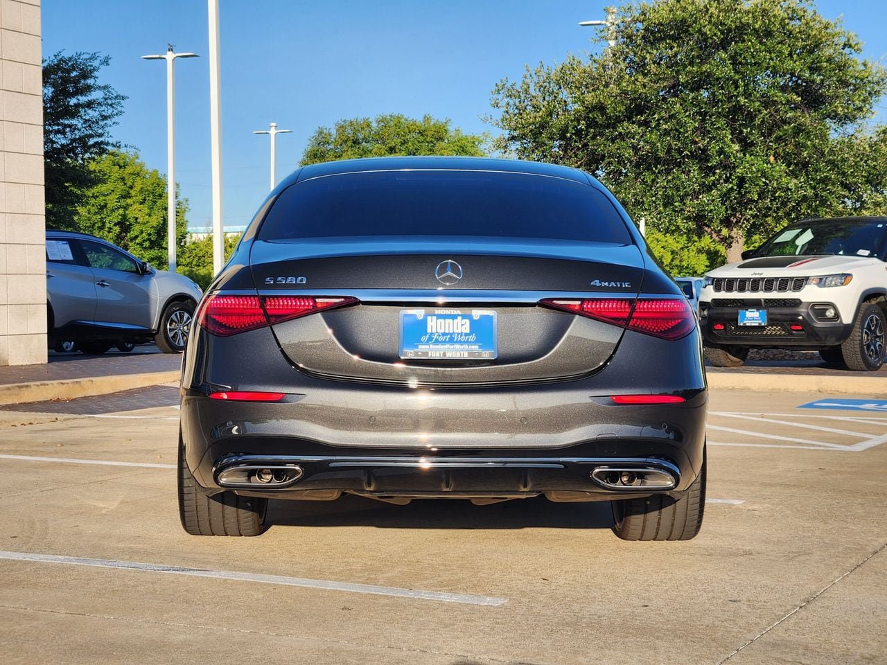 Used 2023 Mercedes-Benz S 580 4MATIC Sedan w/ AMG Line image 6