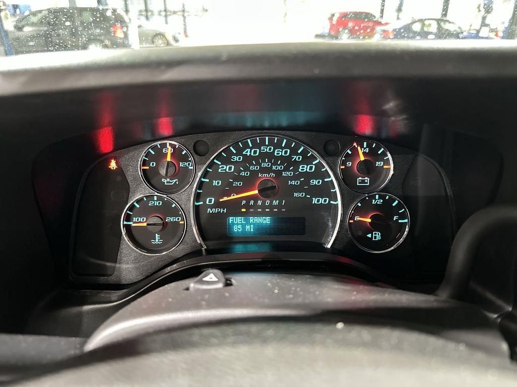 Used 2024 GMC Savana 2500 w/ Driver Convenience Package image 10