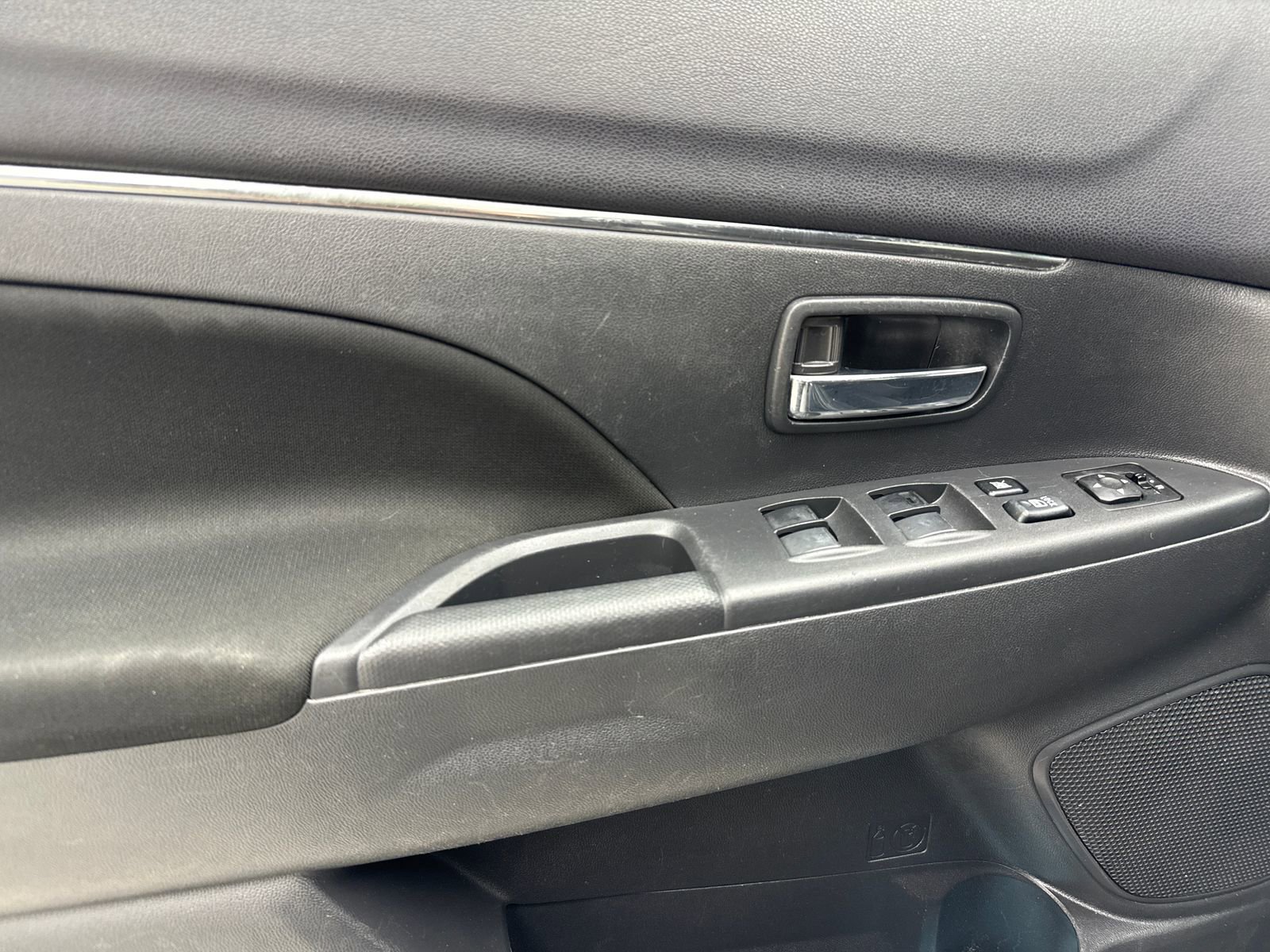 Used 2020 Mitsubishi Outlander Sport ES FWD image 35