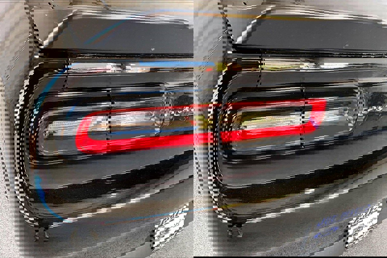 Used 2023 Dodge Challenger SXT image 13