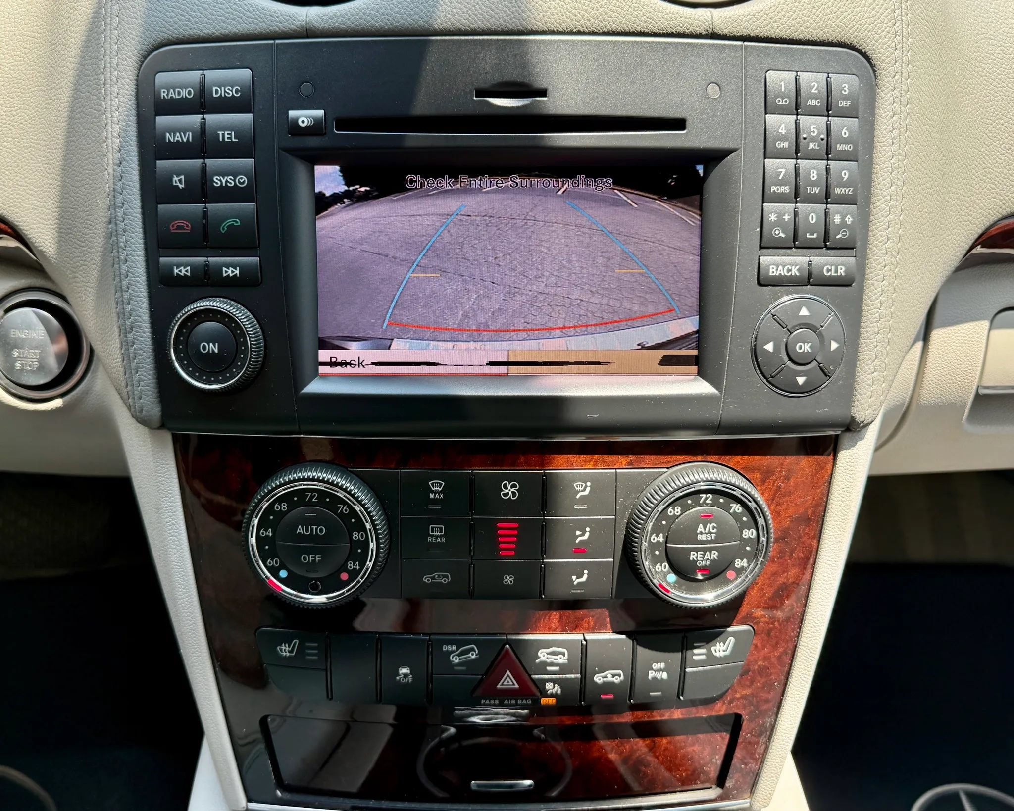 Used 2012 Mercedes-Benz GL 450 4MATIC image 21