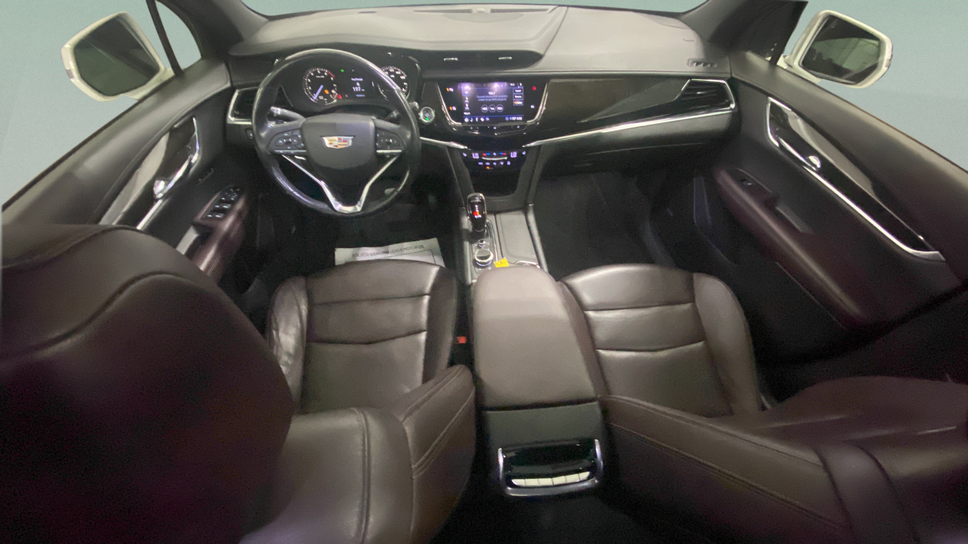 Used 2020 Cadillac XT6 Premium Luxury FWD image 27