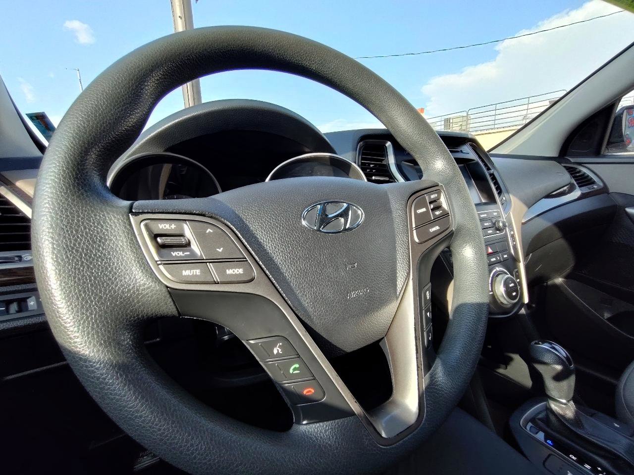 Used 2018 Hyundai Santa Fe Sport w/ 2.4L Value Package 02 FWD image 18