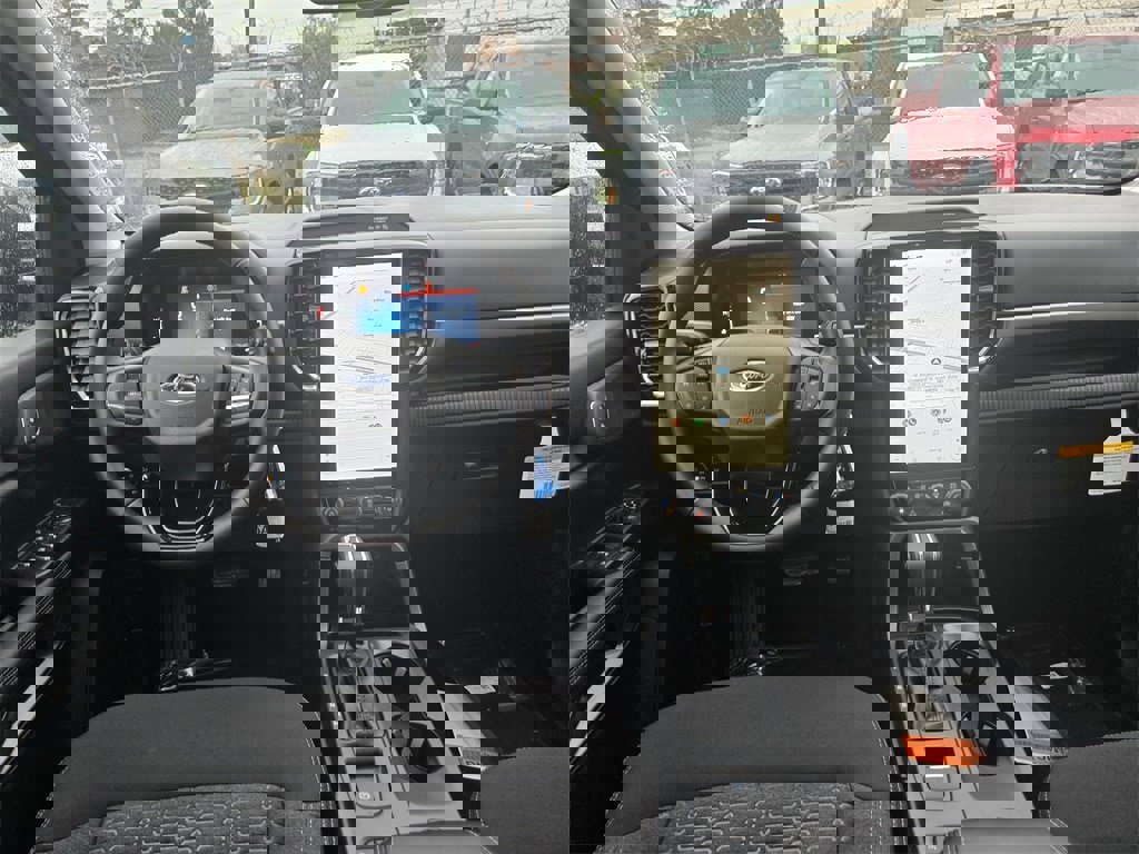 New 2025 Ford Ranger XLT w/ Equipment Group 301A High image 11