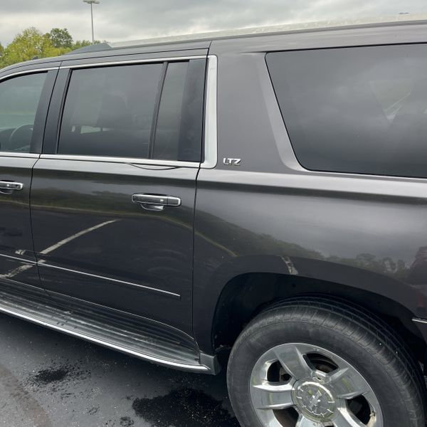 Used 2016 Chevrolet Suburban LTZ image 3