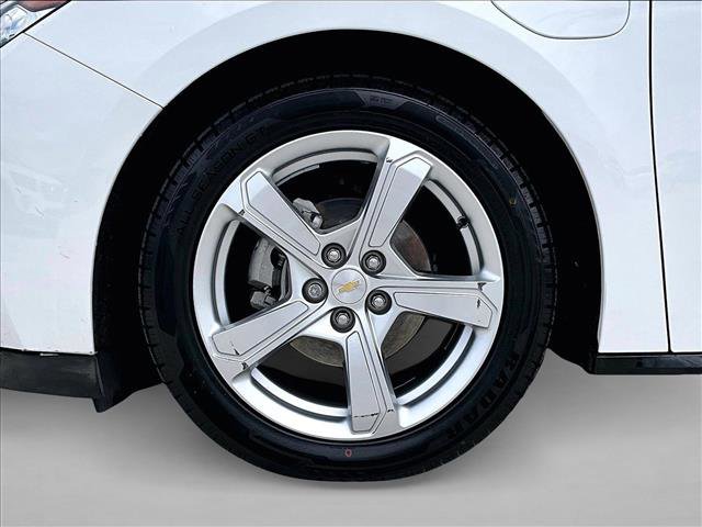 Used 2017 Chevrolet Volt LT w/ Comfort Package FWD image 10