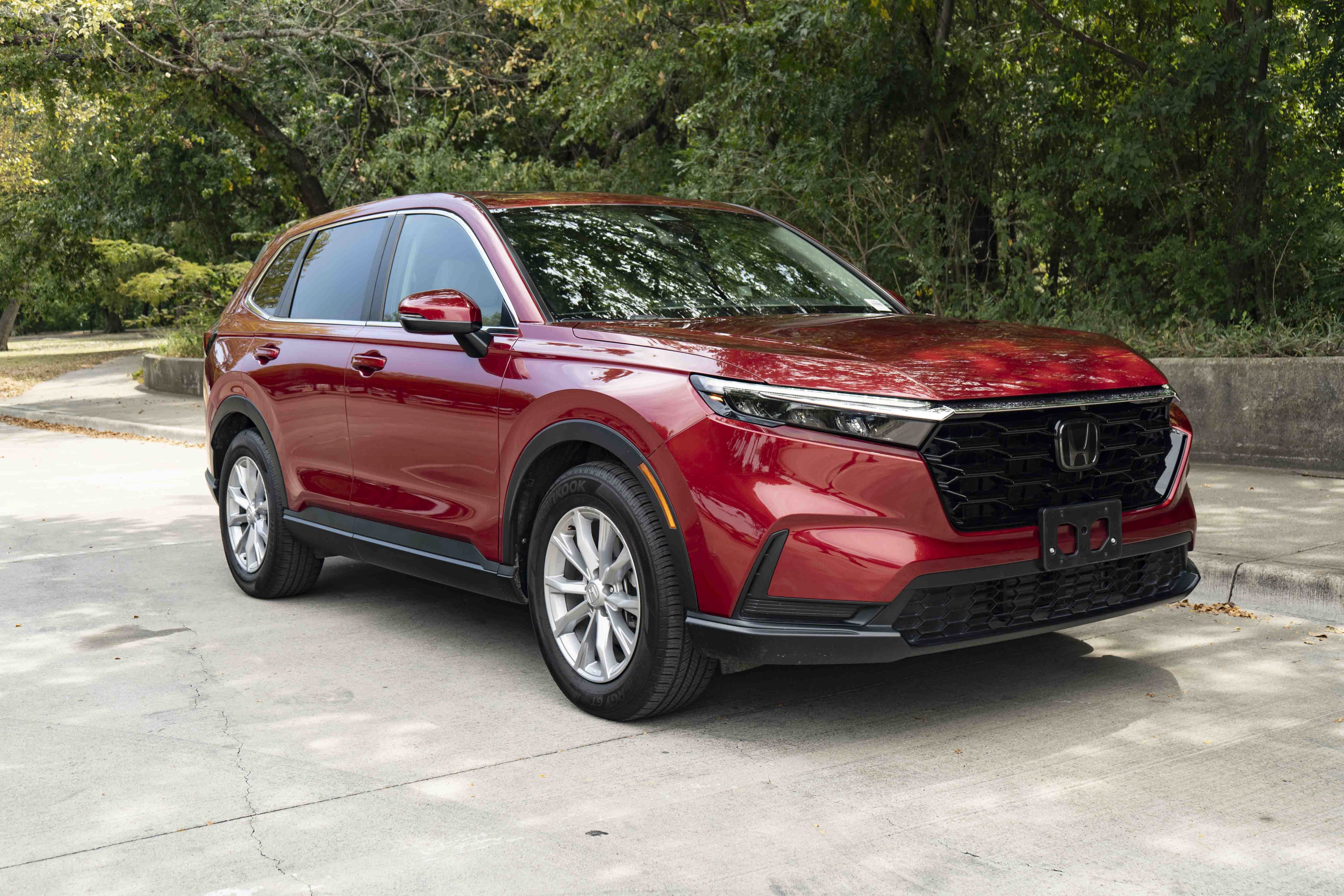 Certified 2025 Honda CR-V EX image 2