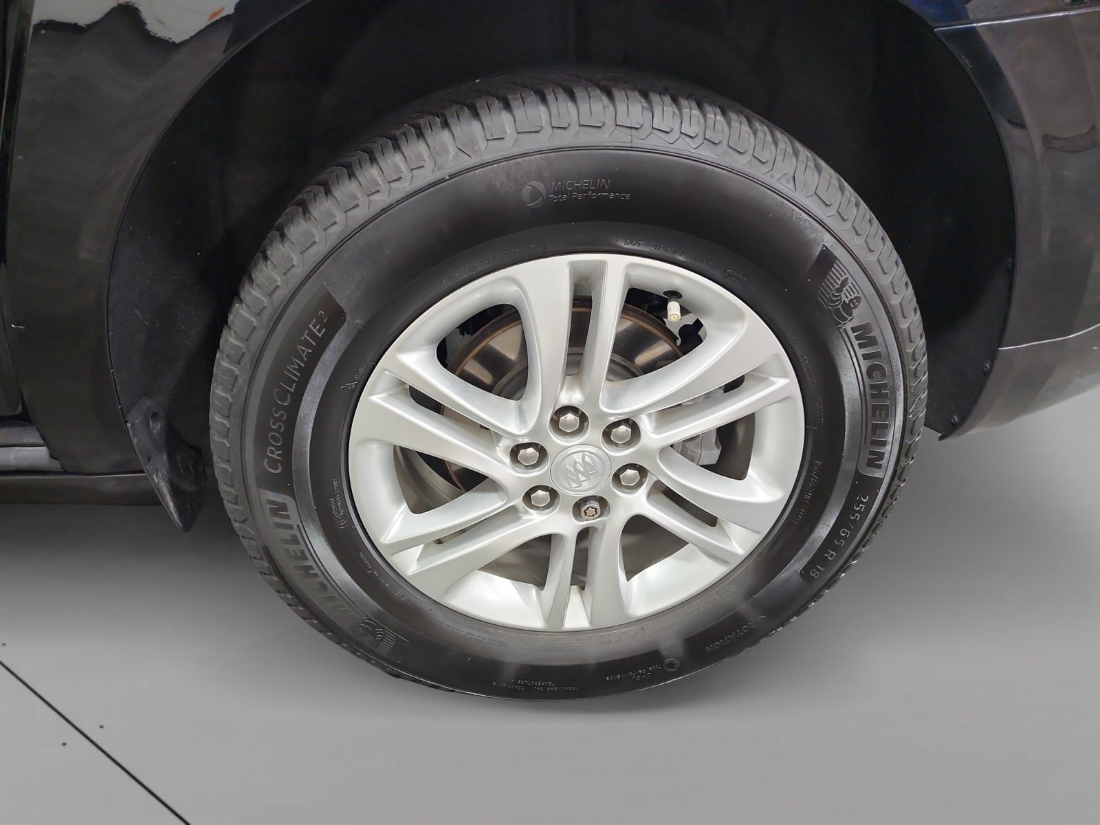 Used 2020 Buick Enclave Essence FWD image 14