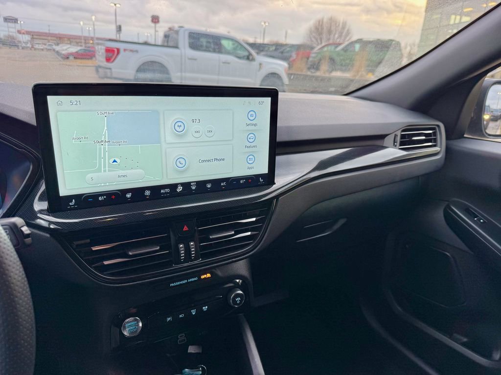 Certified 2025 Ford Escape ST-Line Elite w/ Premium Technology Package image 17