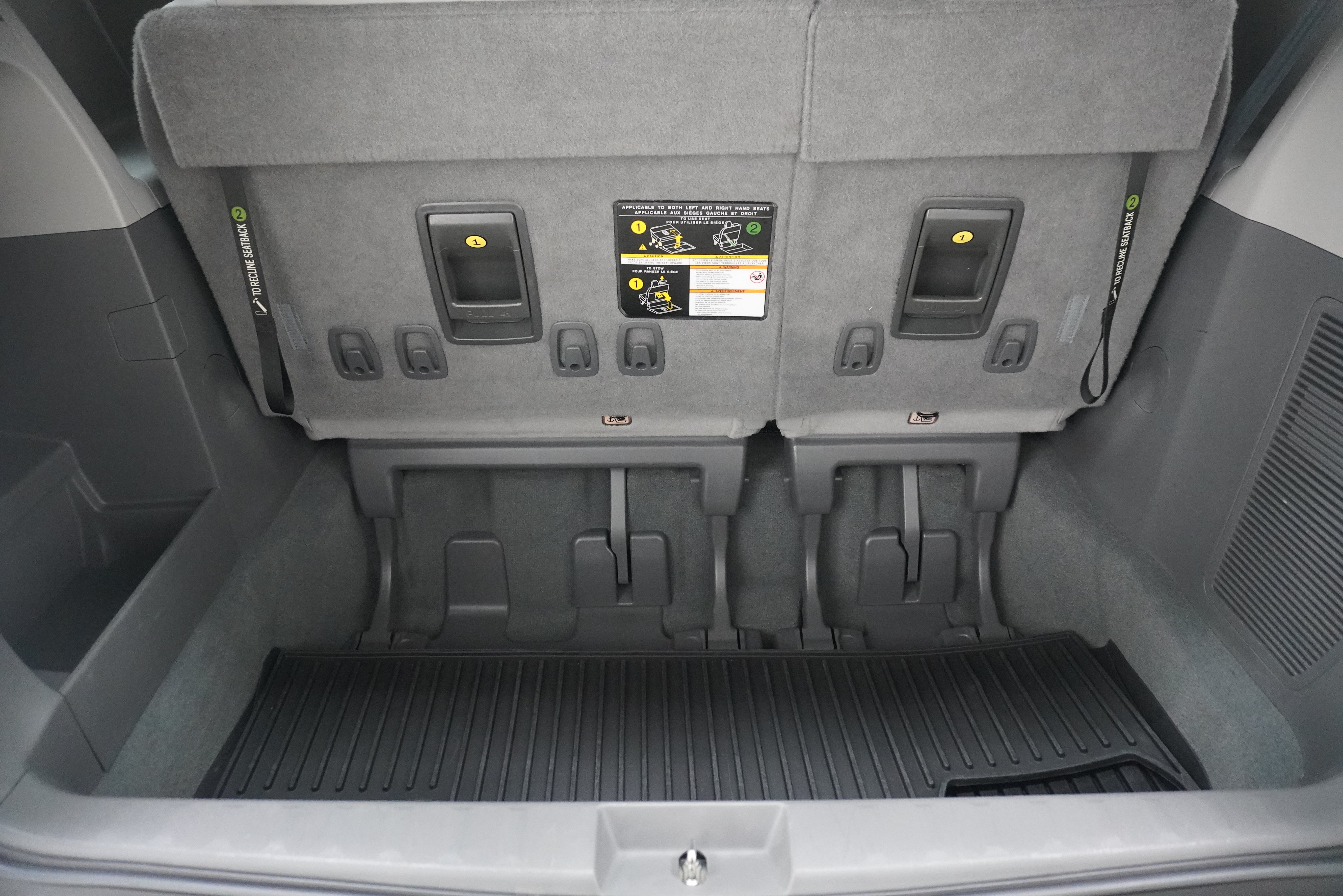 Used 2020 Toyota Sienna XLE w/ XLE Navigation Package FWD image 30