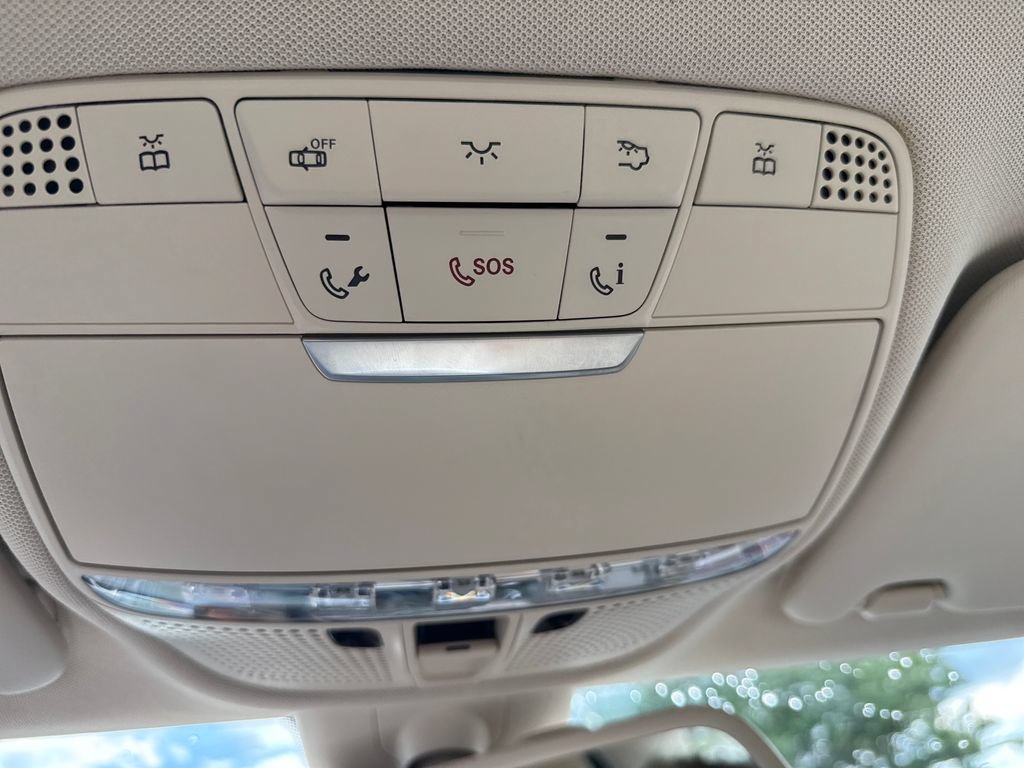 Used 2016 Mercedes-Benz C 300 4MATIC Sedan image 36