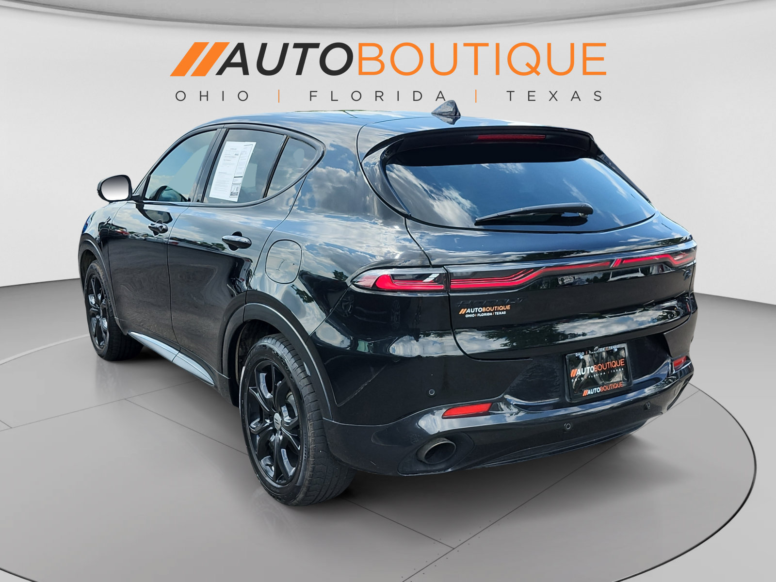 Used 2024 Dodge Hornet R/T Plus w/ R/T Blacktop Package AWD/4WD image 3