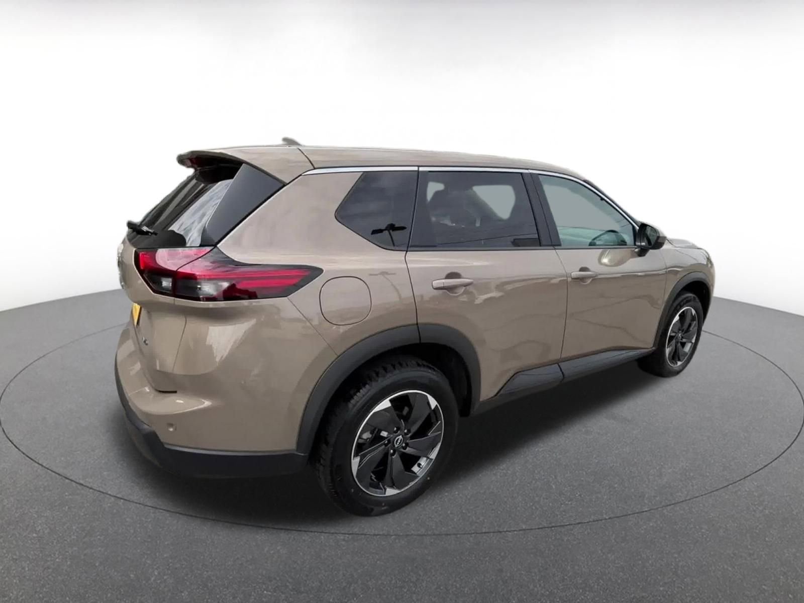 Used 2025 Nissan Rogue SV AWD/4WD image 20