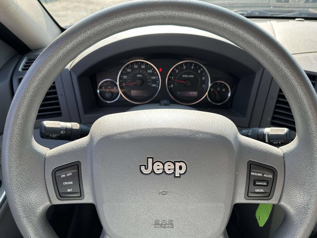 Used 2007 Jeep Grand Cherokee Laredo AWD/4WD image 23