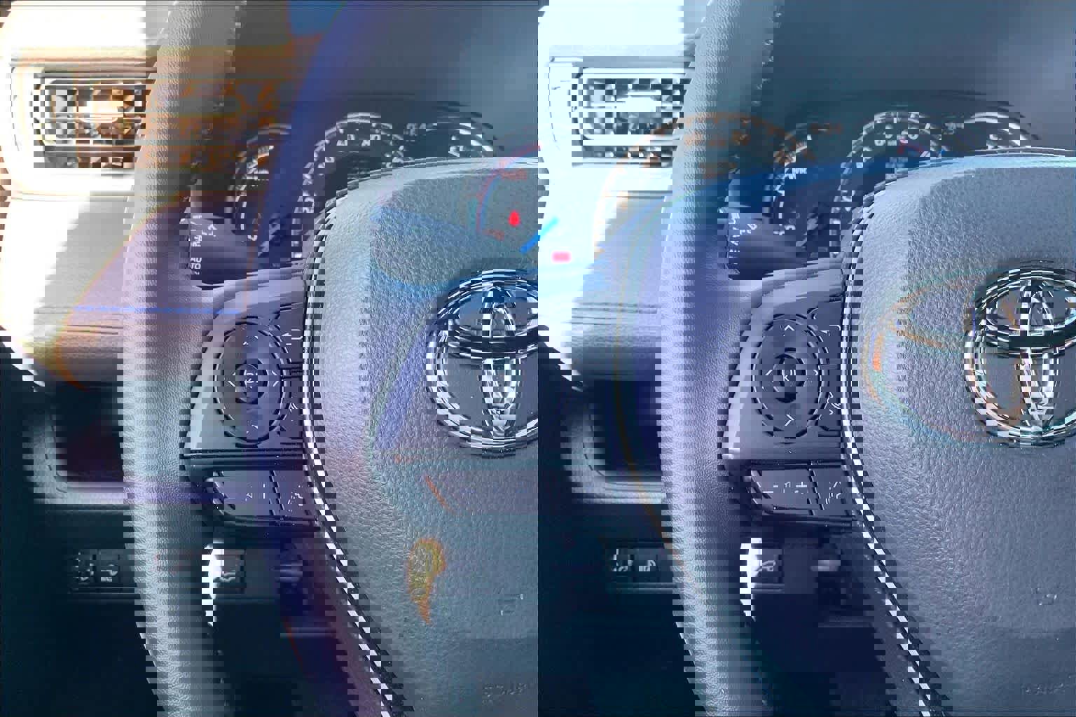 Used 2025 Toyota RAV4 XSE image 23